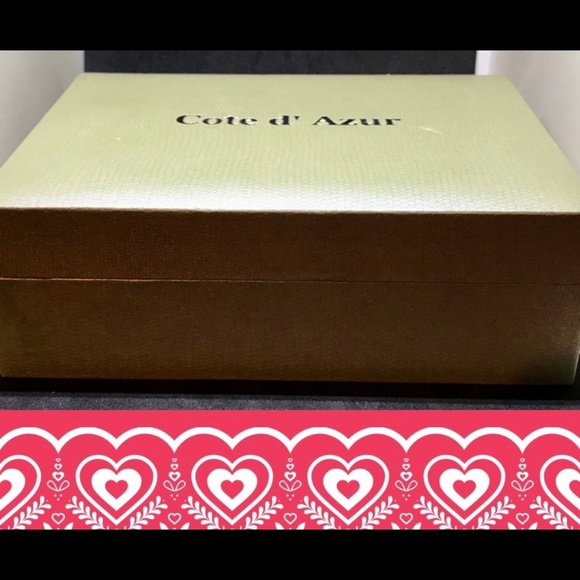 COPY - COPY - Côte d’Azur rhinestone watch/necklace/earrings set - Picture 10 of 10